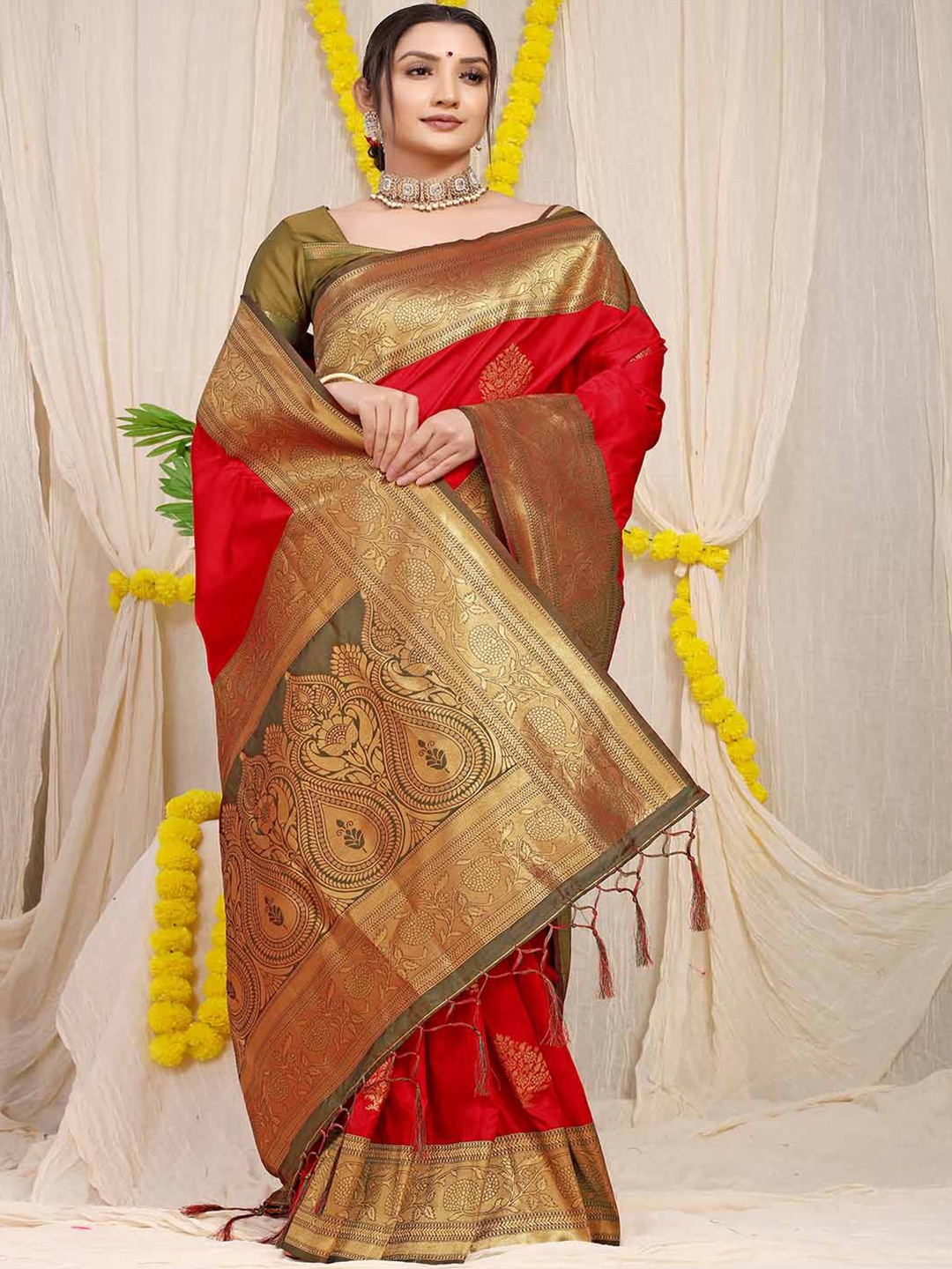 

Mitera Red & Green Ethnic Motifs Woven Design Zari Art Silk Saree