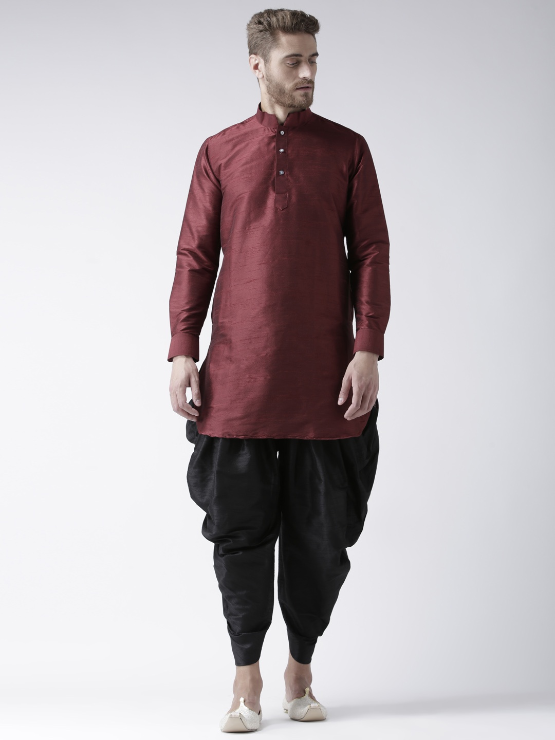 

DEYANN Men Maroon & Black Solid Kurta with Patiala