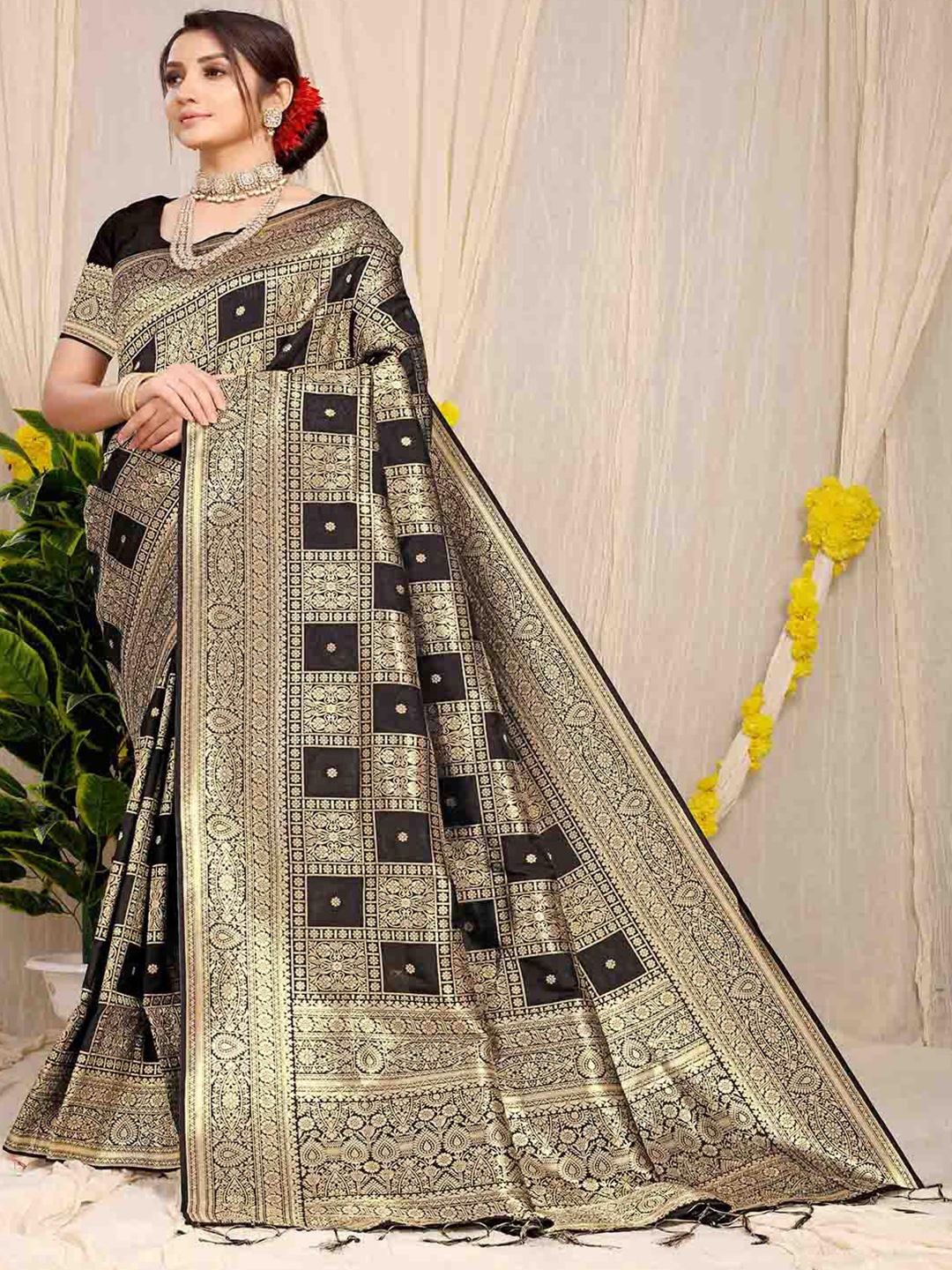 

Mitera Black & Gold-Toned Geometric Woven Design Zari Art Silk Saree