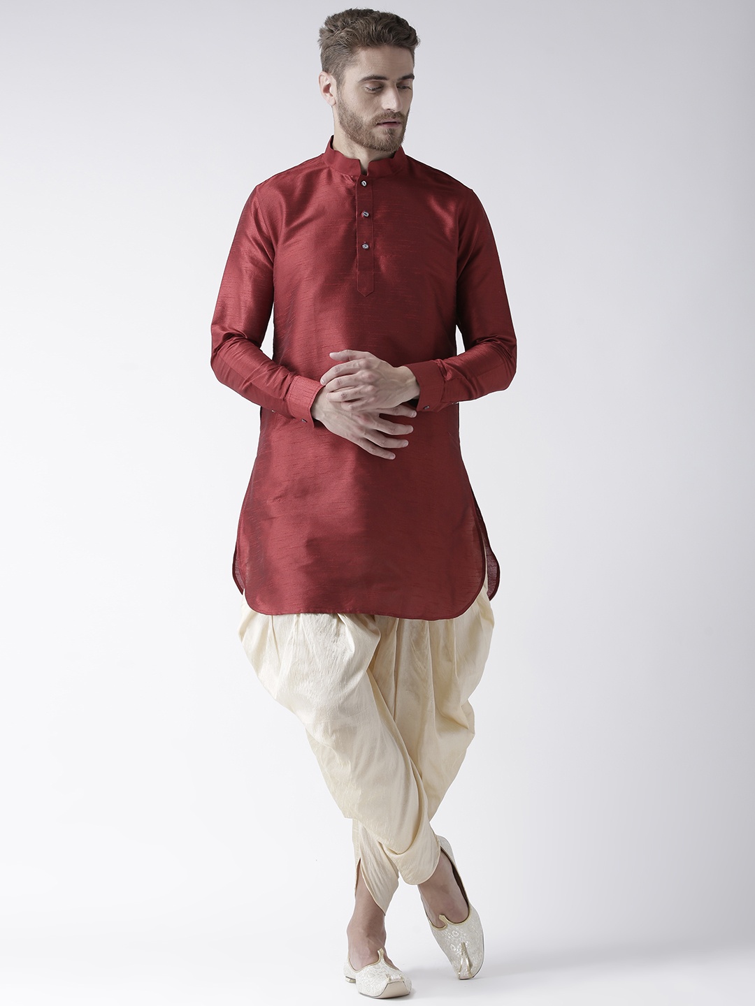 

DEYANN Men Maroon & Cream-Coloured Solid Kurta with Patiala