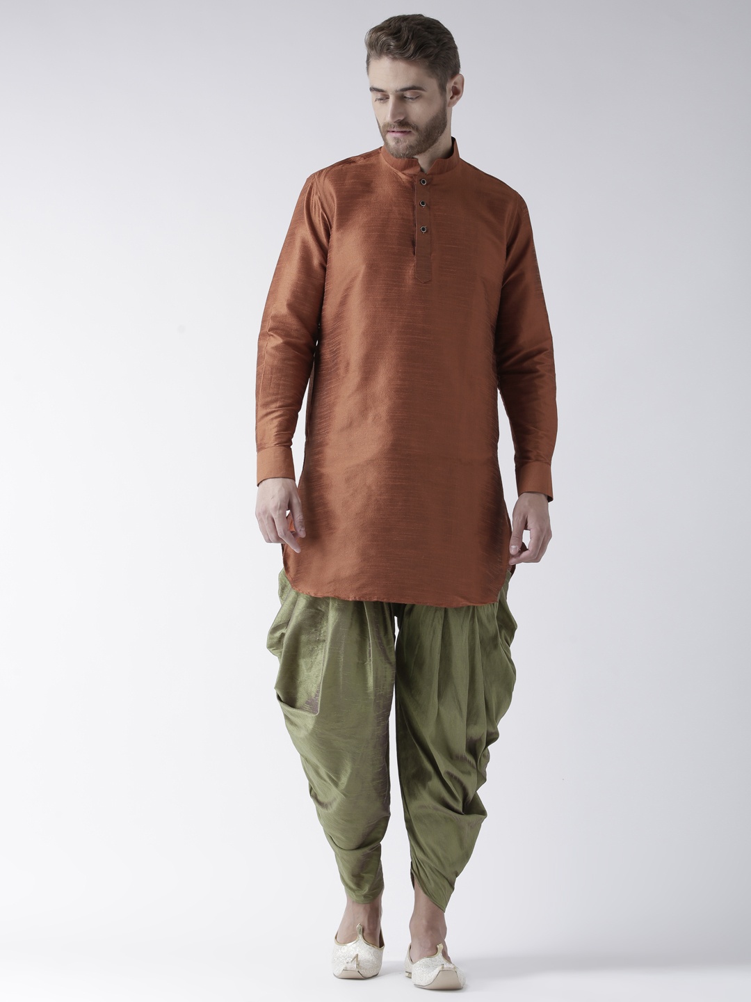 

DEYANN Men Brown & Green Solid Kurta with Patiala