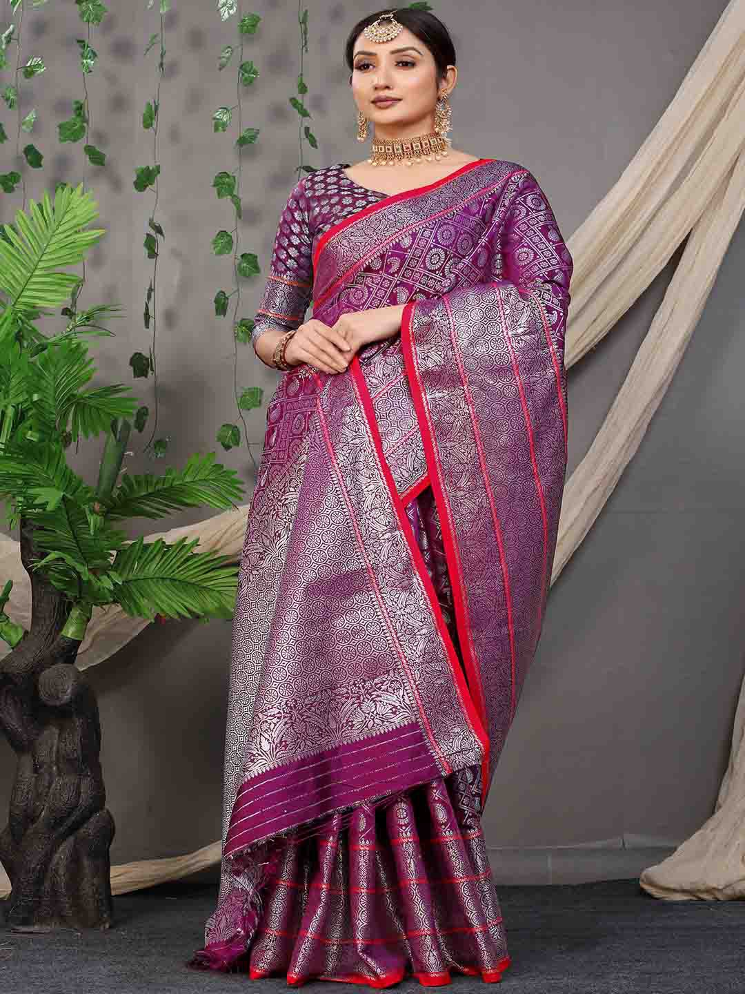 

Mitera Ethnic Motifs Woven Design Zari Art Silk Saree, Purple