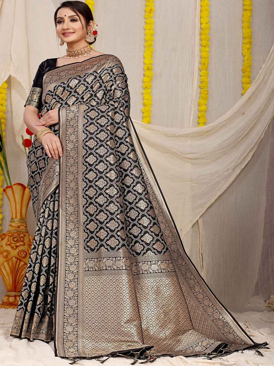 

Mitera Ethnic Motifs Woven Design Zari Art Silk Saree, Black