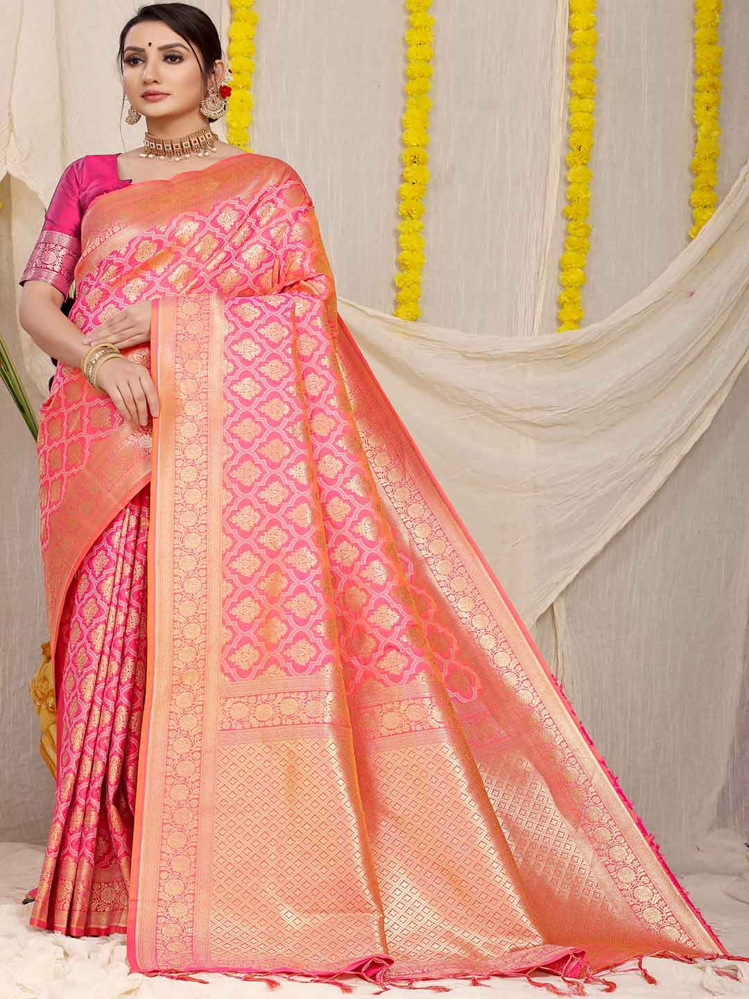 

Mitera Woven Design Zari Art Silk Saree, Pink