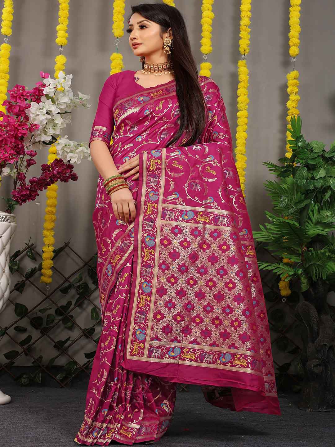 

Mitera Ethnic Motifs Woven Design Zari Art Silk Saree, Pink