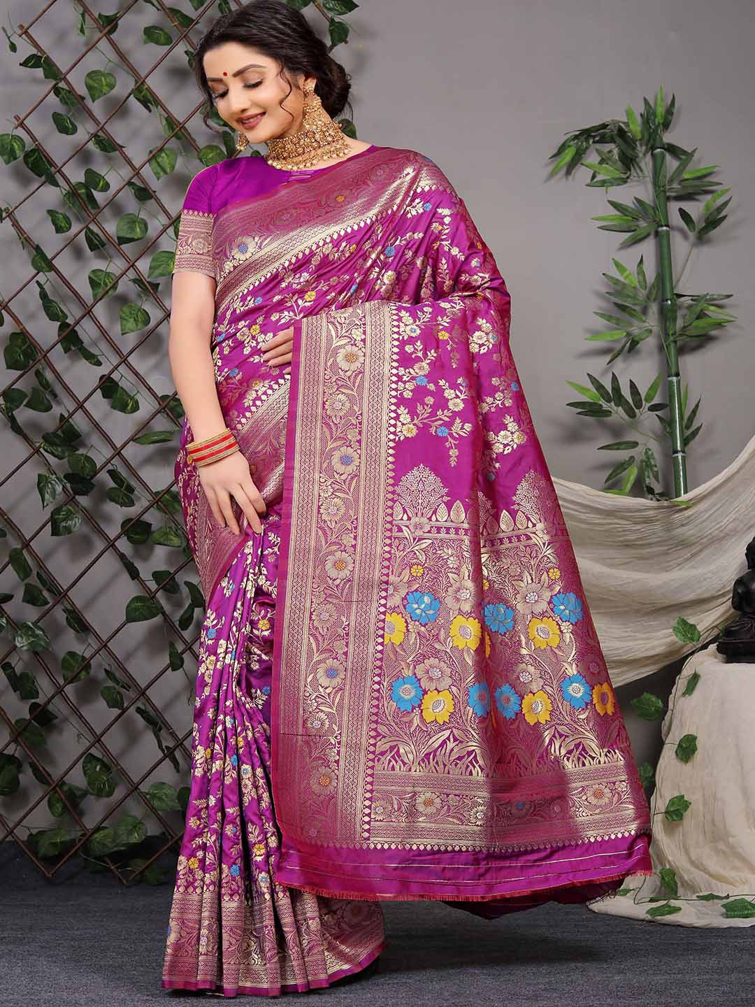 

Mitera Ethnic Motifs Woven Design Zari Art Silk Saree, Pink