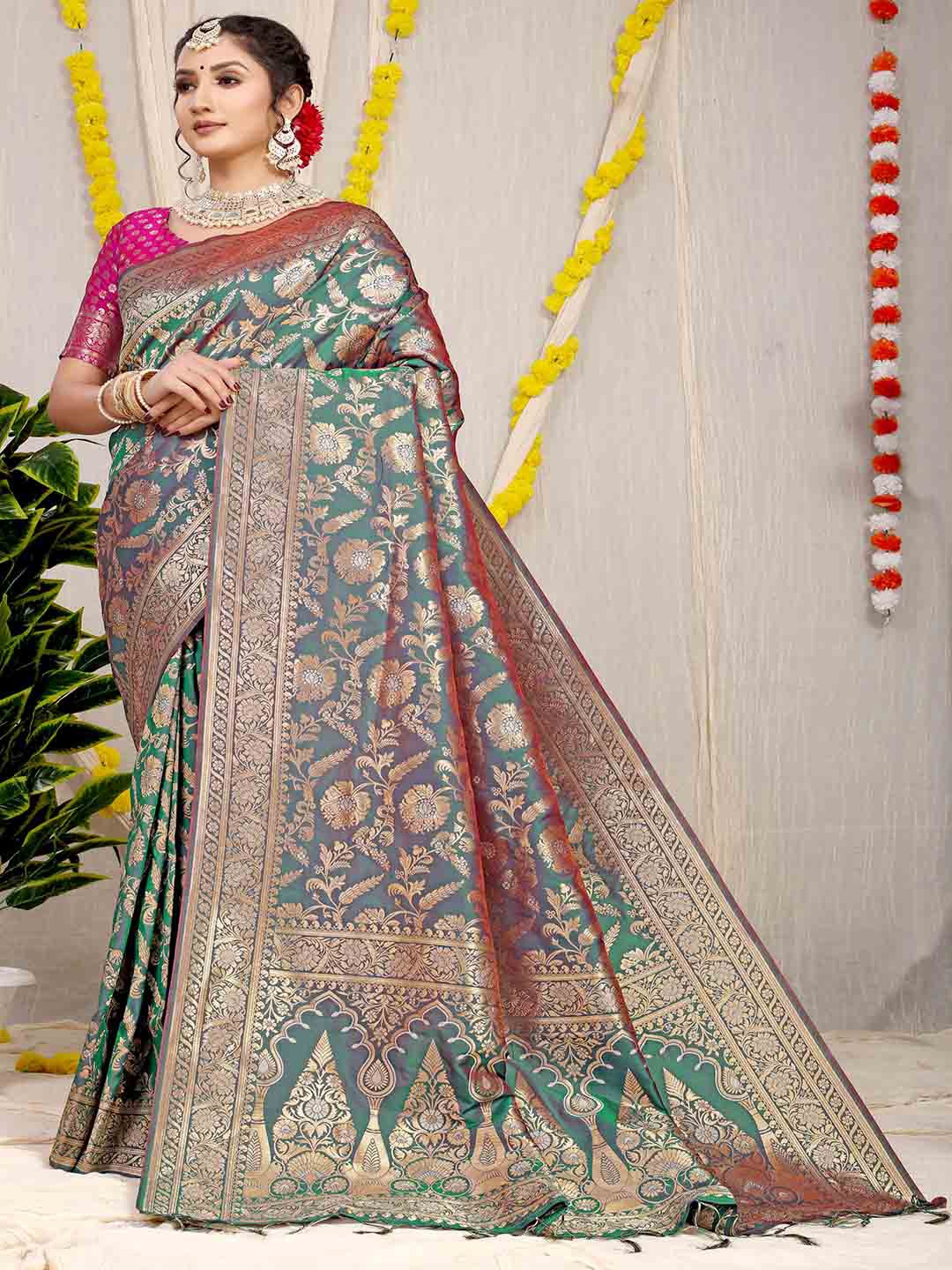 

Mitera Green & Gold-Toned Ethnic Motifs Woven Design Zari Saree