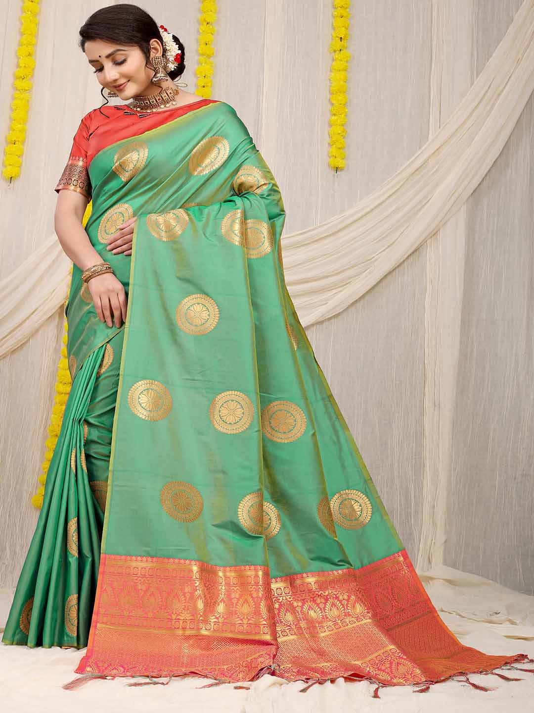 

Mitera Ethnic Motifs Woven Design Zari Art Silk Saree, Green