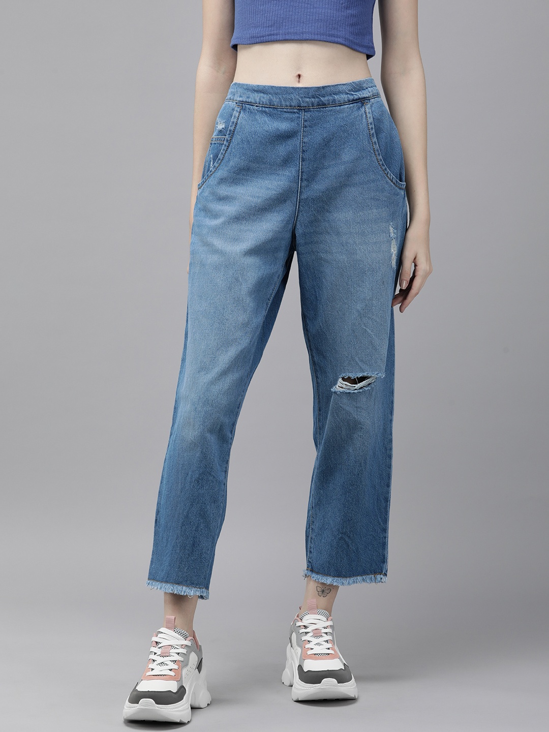 

Roadster Women Relaxed Fit Low Distress Jeans, Blue