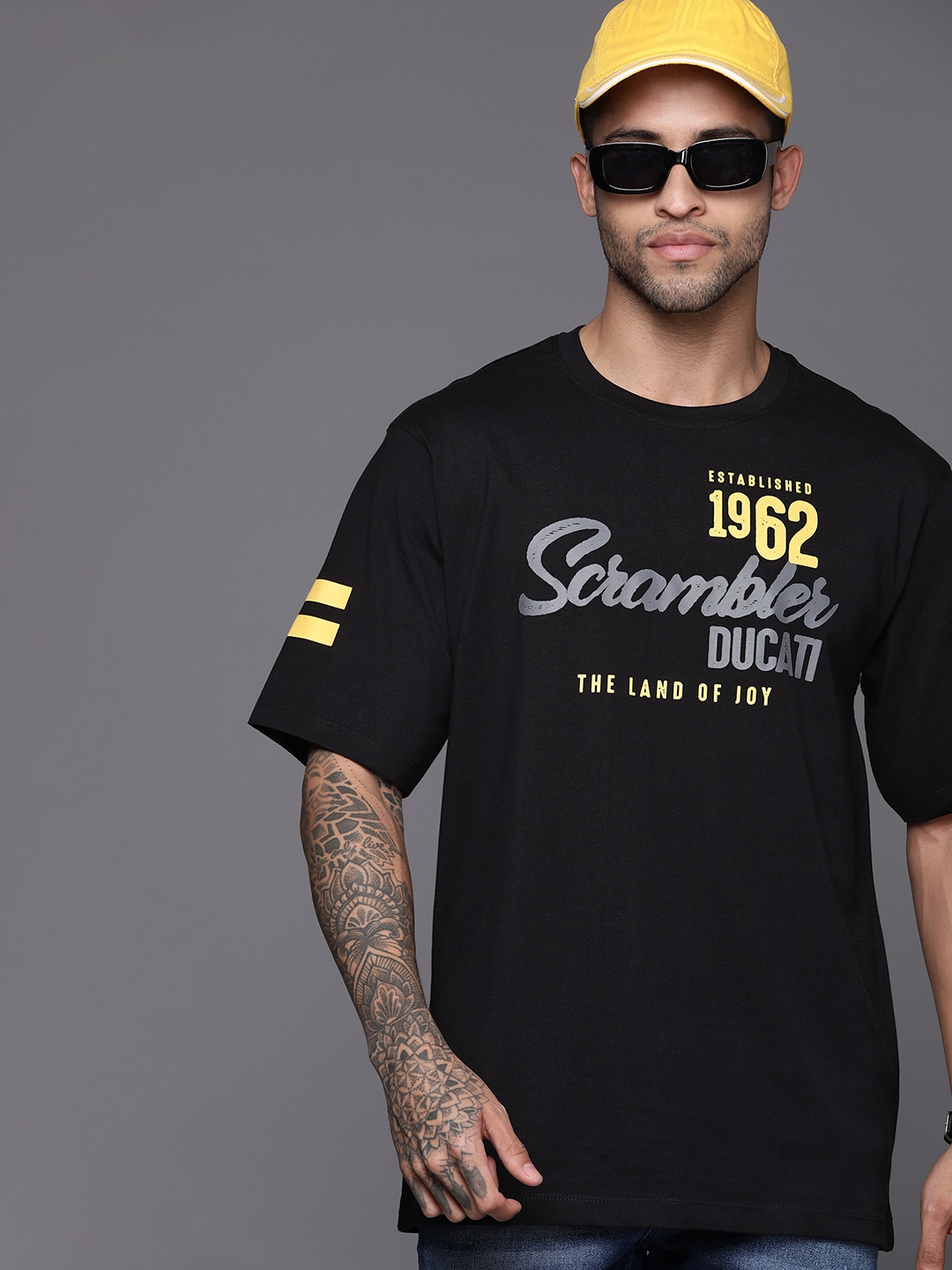 

Ducati Brand Logo Printed Pure Cotton Boxt T-shirt, Black
