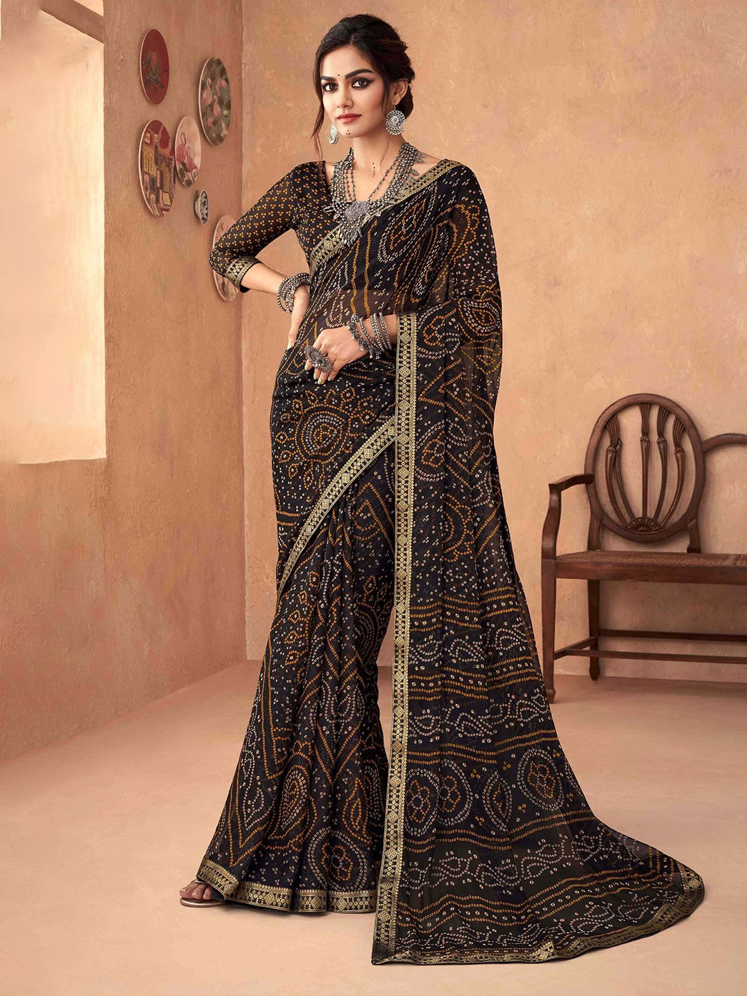 

Mitera Black & White Printed Bandhani Saree