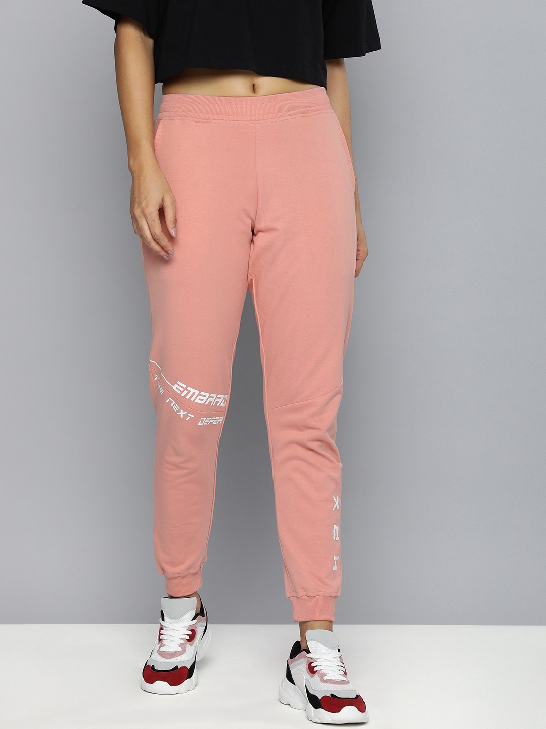 

HRX by Hrithik Roshan Women Lifestyle Typography Printed Regular Fit Joggers, Mauve