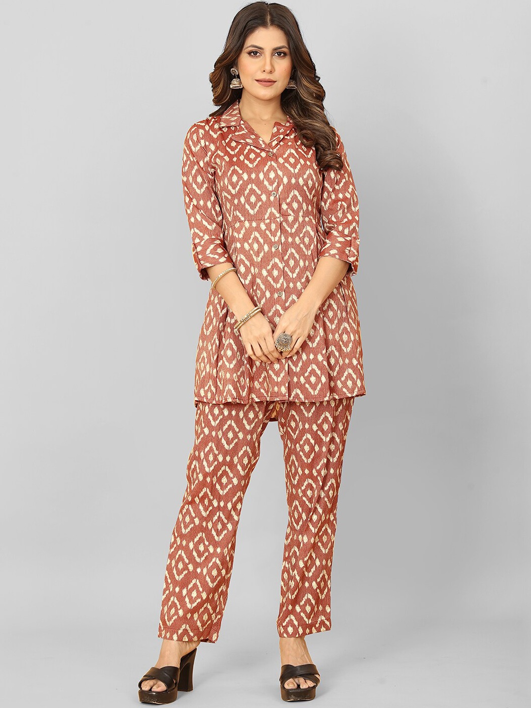 

Lilots Printed Button-Front Tunic & Trousers, Coffee brown