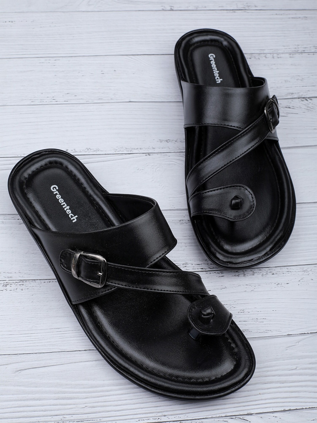 

Greentech Men One Toe Ethnic Kolhapuri Sandals, Black