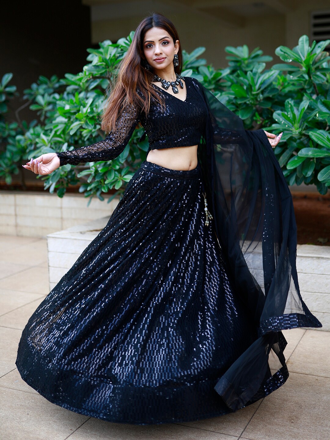 

Zeel Clothing Embroidered Sequinned Kalamkari Semi-Stitched Lehenga & Blouse With Dupatta, Black