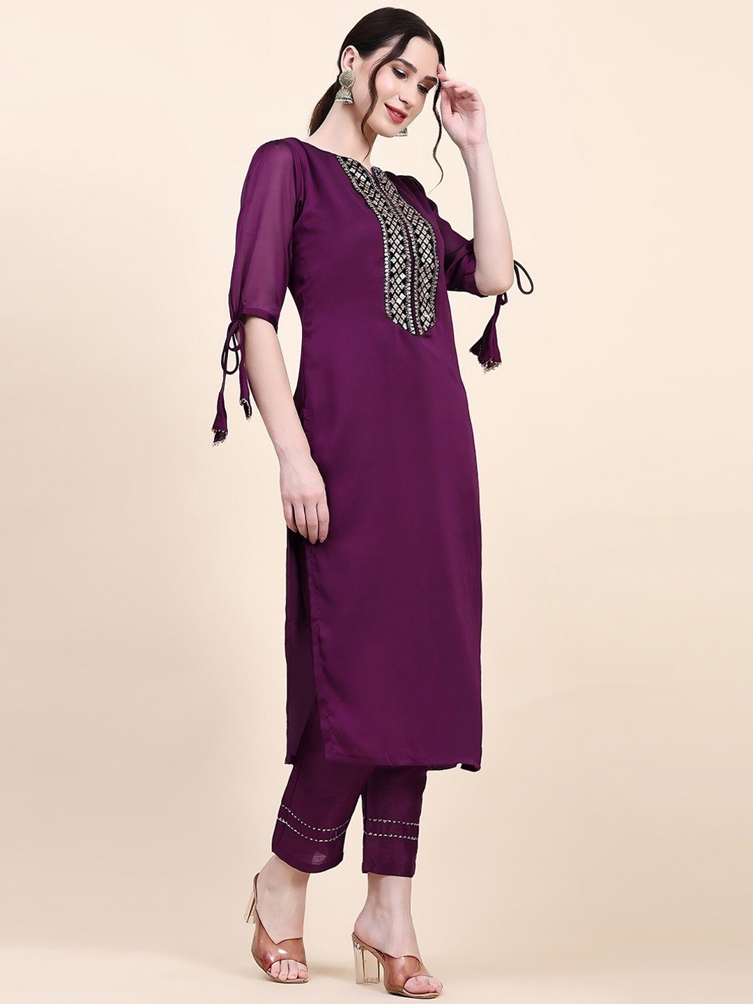 

UDBHAV TEXTILE Embroidered Sequinned Kurta with Trousers, Purple