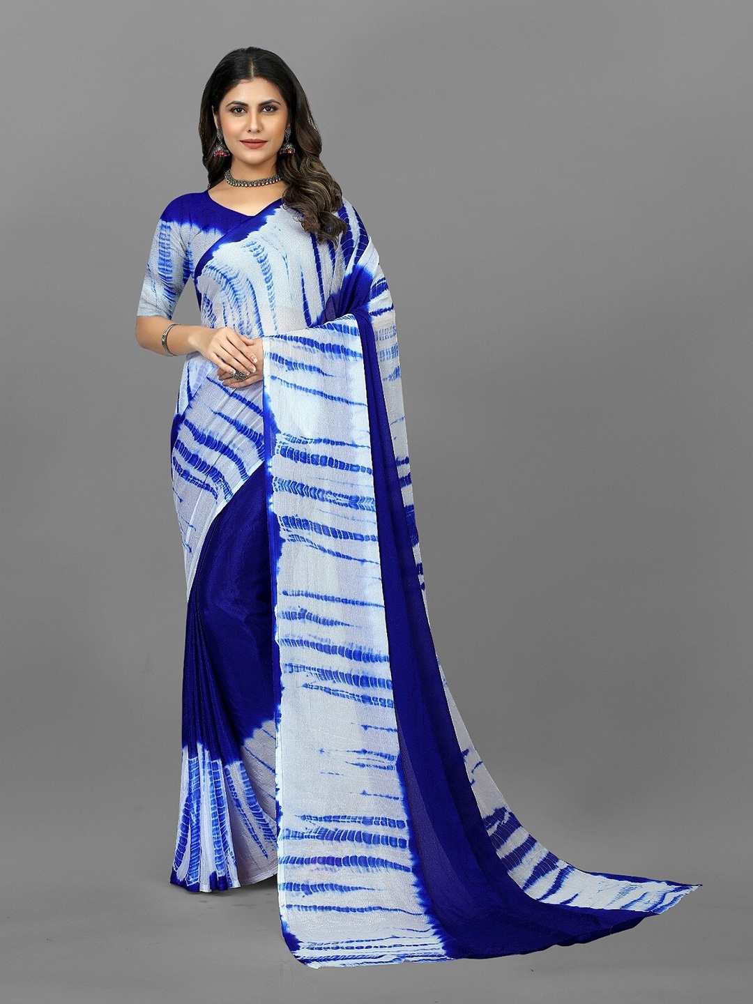

APNISHA Tie & Dye Dyed Pure Chiffon Leheriya Saree, Blue