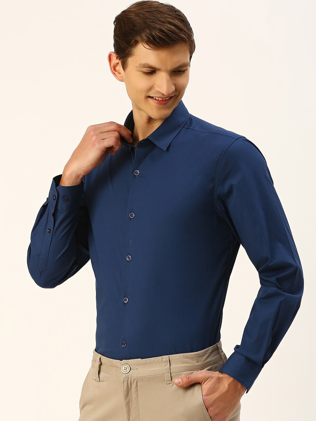 

INVICTUS Spread Collar Original Slim Fit Opaque Cotton Formal Shirt, Navy blue