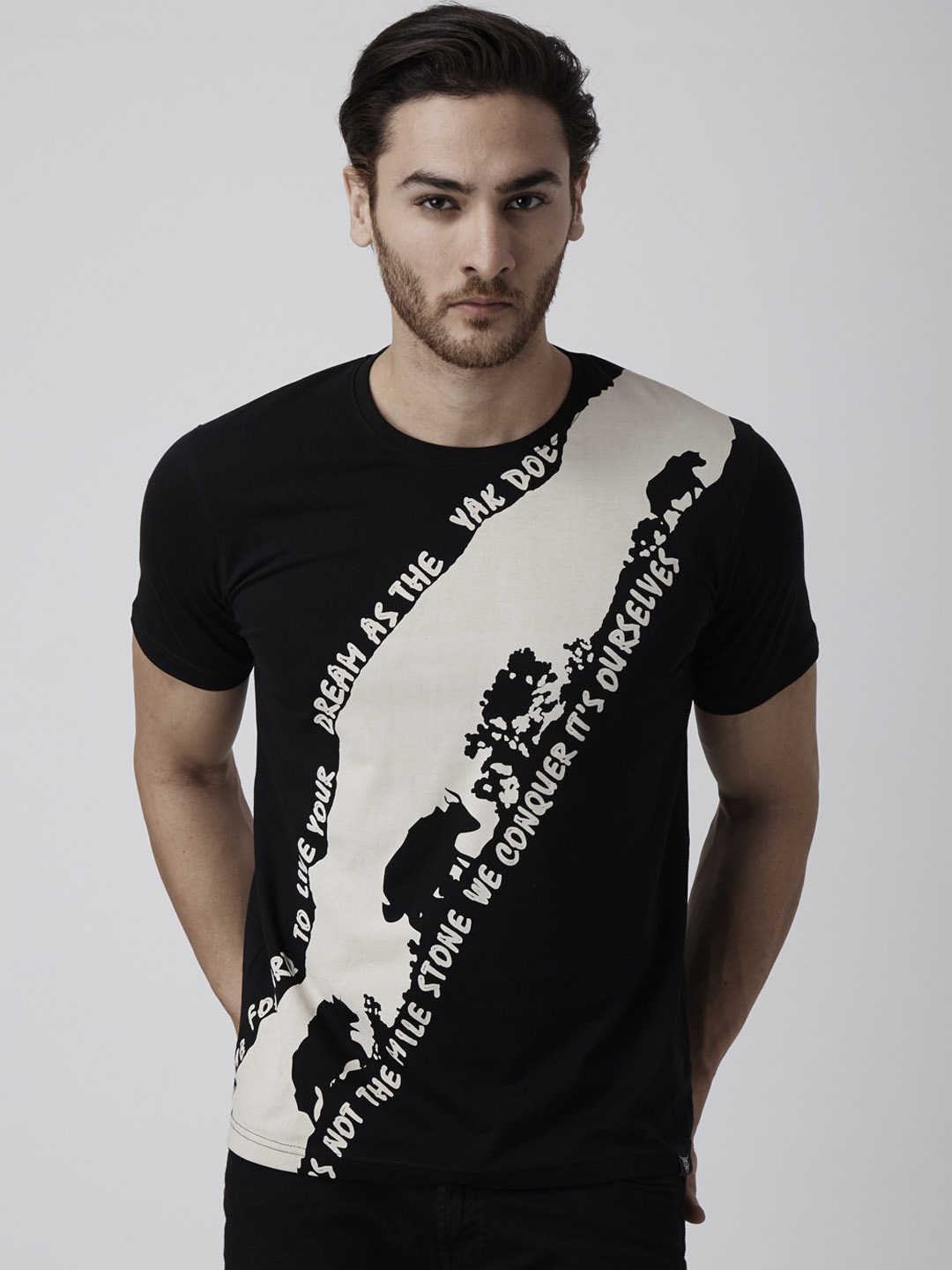

YAK YAK Men Black Printed Round Neck T-shirt