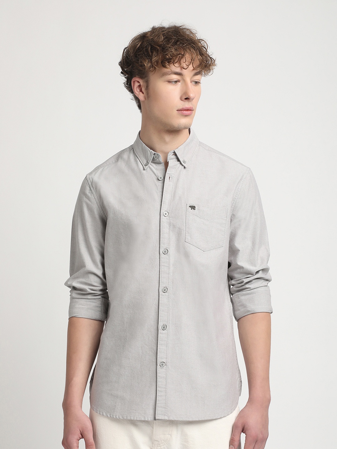 

THE BEAR HOUSE Slim Fit Button Down Collar Chest Pocket Pure Cotton Casual Shirt, Grey