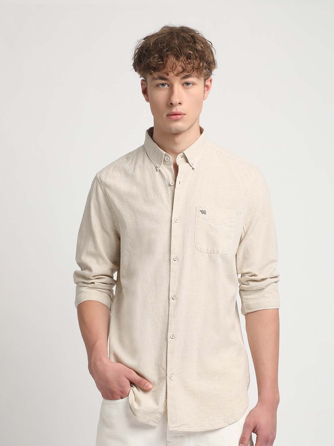 

THE BEAR HOUSE Slim Fit Button Down Collar Chest Pocket Casual Shirt, Cream