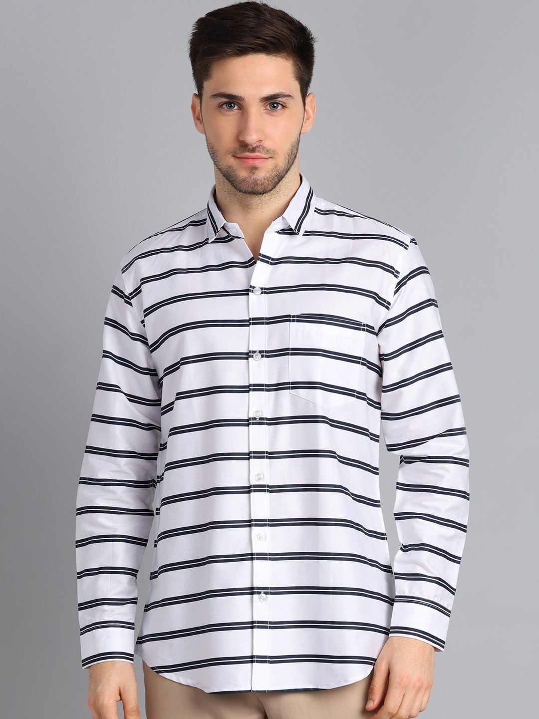 

HANUMNTRA Comfort Horizontal Stripes Casual Shirt, White