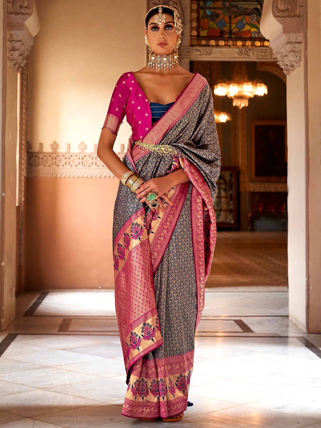 

Anouk Woven Design Zari Banarasi Saree, Navy blue