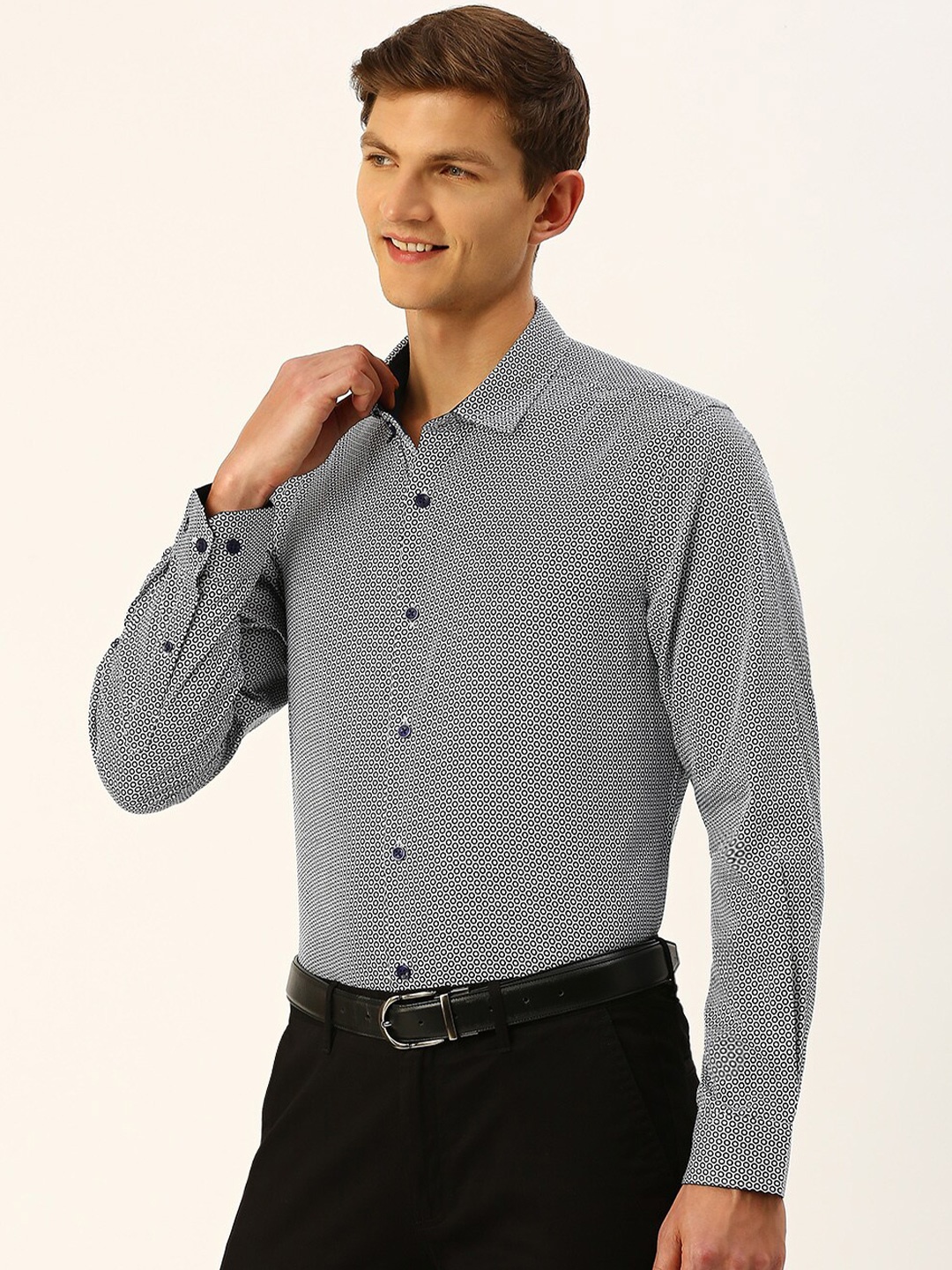

INVICTUS Micro Ditsy Printed Original Slim Fit Opaque Cotton Formal Shirt, Navy blue