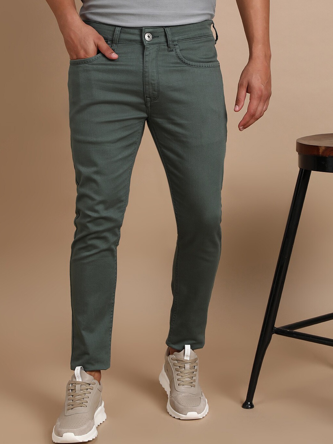 

Crocodile Men Tapered Fit Clean Look Cotton Jeans, Olive