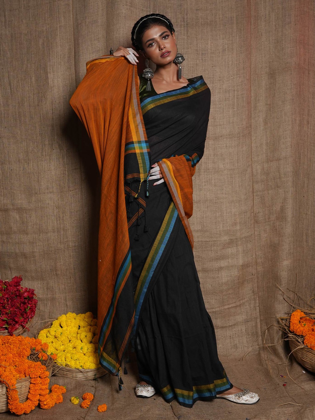 

Unnati Silks Pure Cotton Jamdani Saree, Black