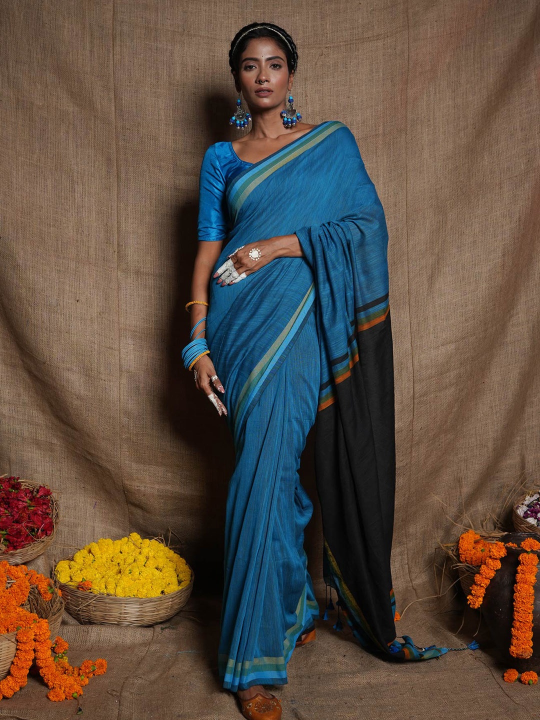 

Unnati Silks Woven Design Pure Cotton Jamdani Saree, Blue
