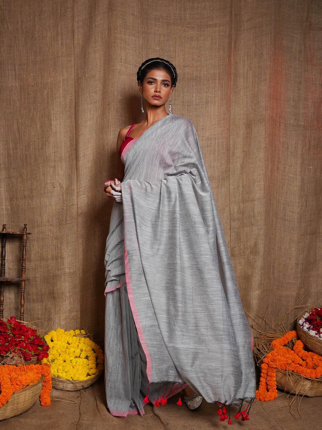 

Unnati Silks Pure Cotton Jamdani Saree, Grey