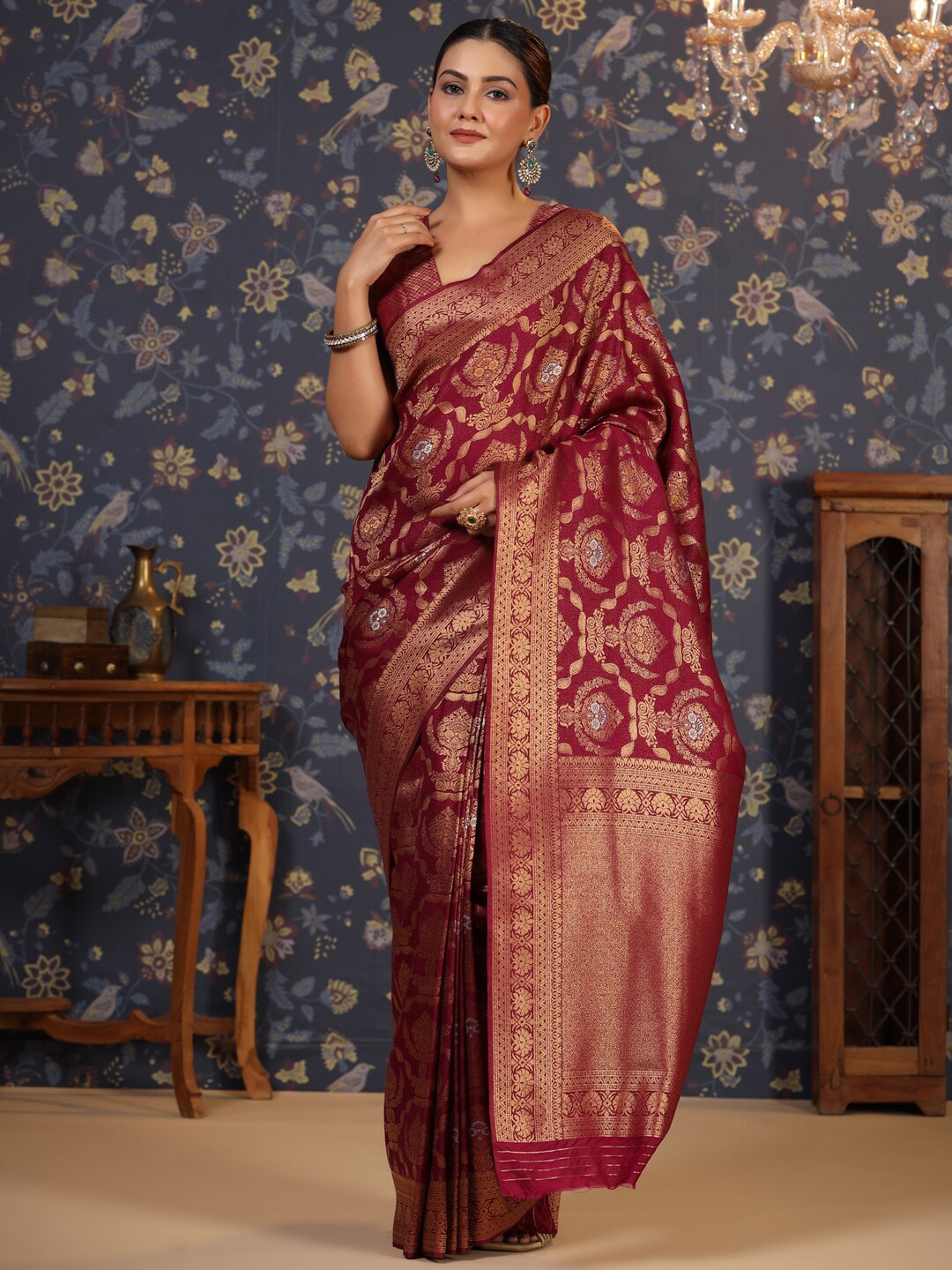 

House of Pataudi Ethnic Motifs Woven Design Zari Banarasi Saree, Maroon