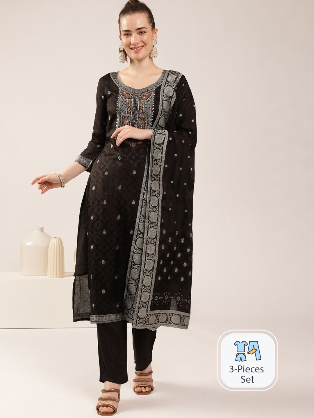 

DRESOUL Women Black Ethnic Motifs Regular Kurta with Pyjamas & With Dupatta