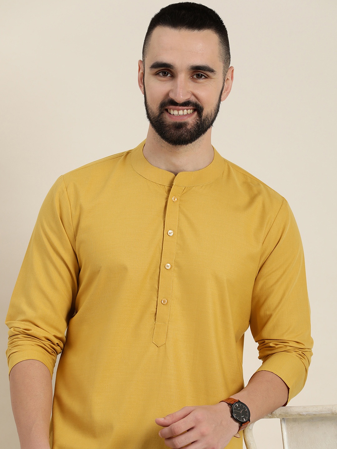 

HERE&NOW Men Mandarin Collar Kurta, Mustard