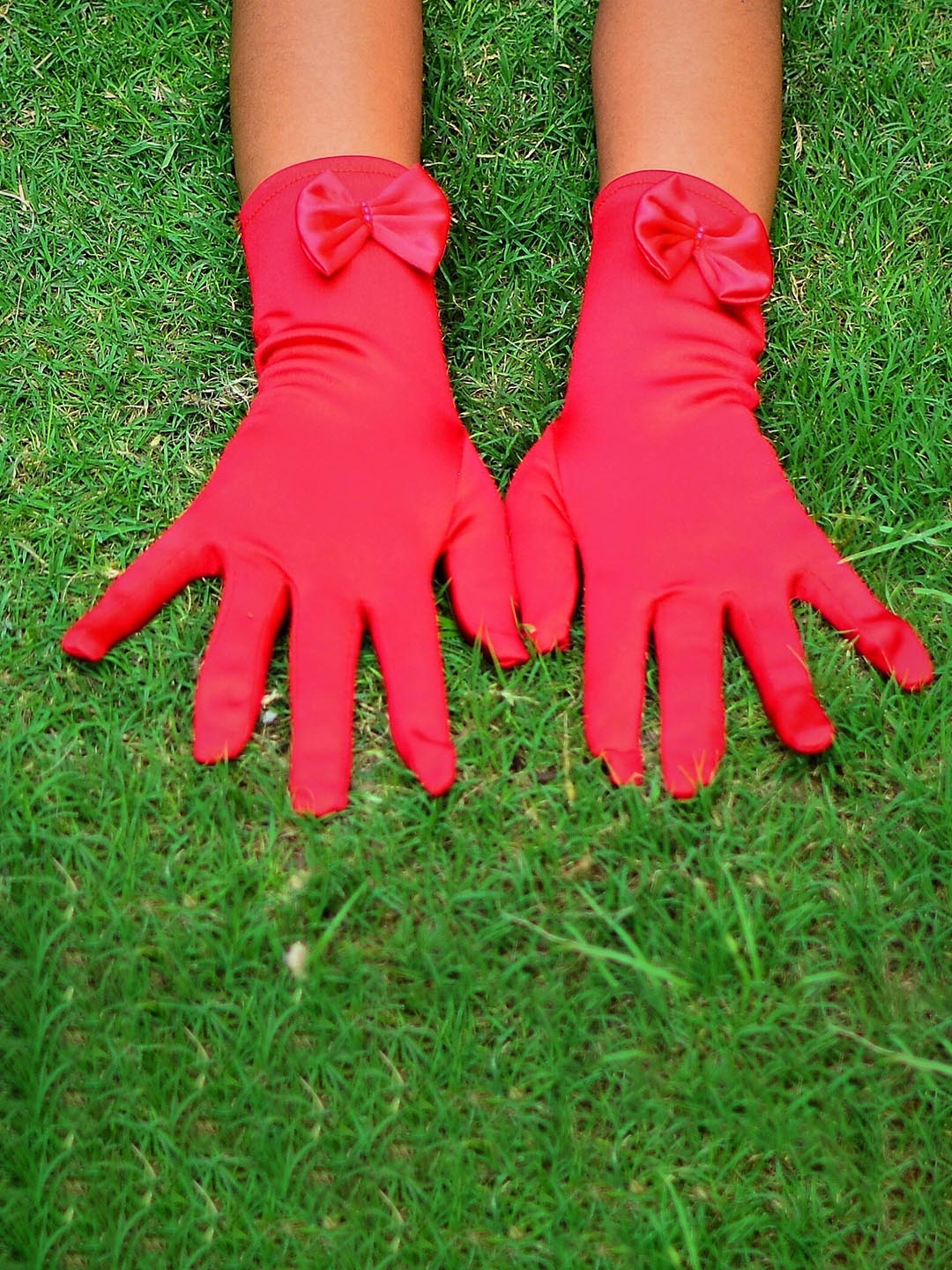 

TIPY TIPY TAP Girls Long Finger Party Gloves, Red