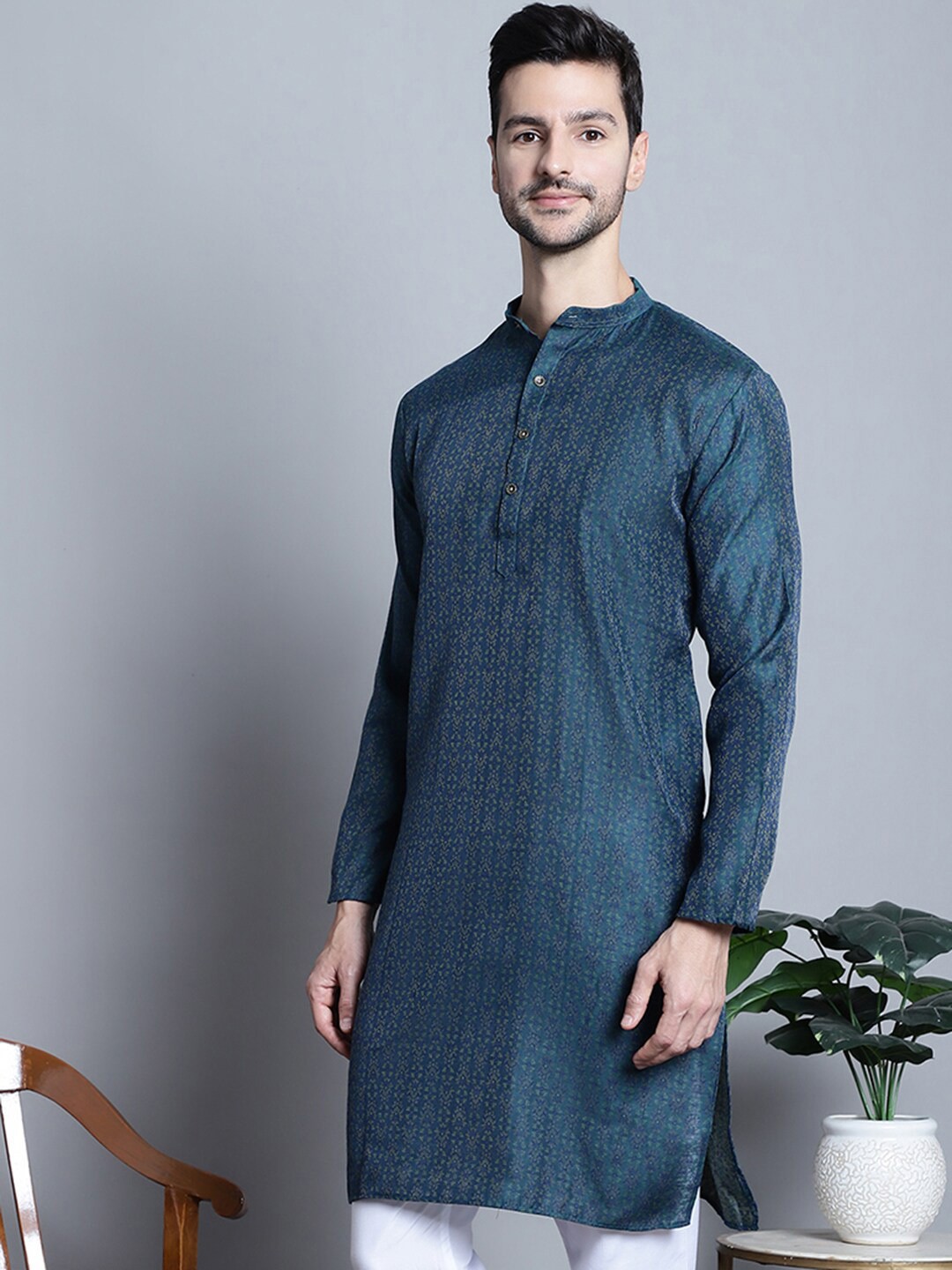

Jompers Mandarin Collar Woven Design Cotton Silk Jacquard Kurta, Green