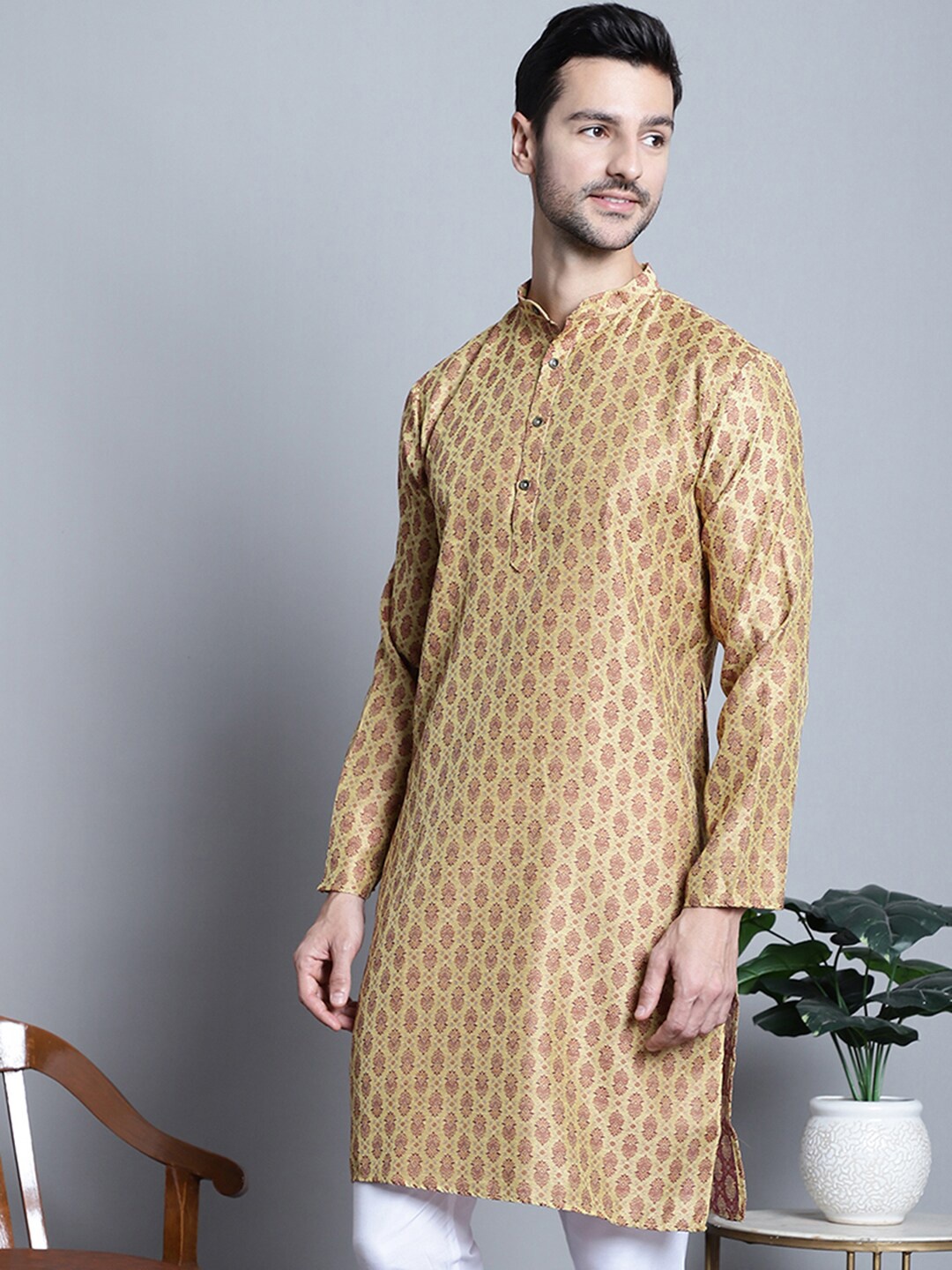 

Jompers Ethnic Motifs Printed Cotton Silk Kurta, Yellow