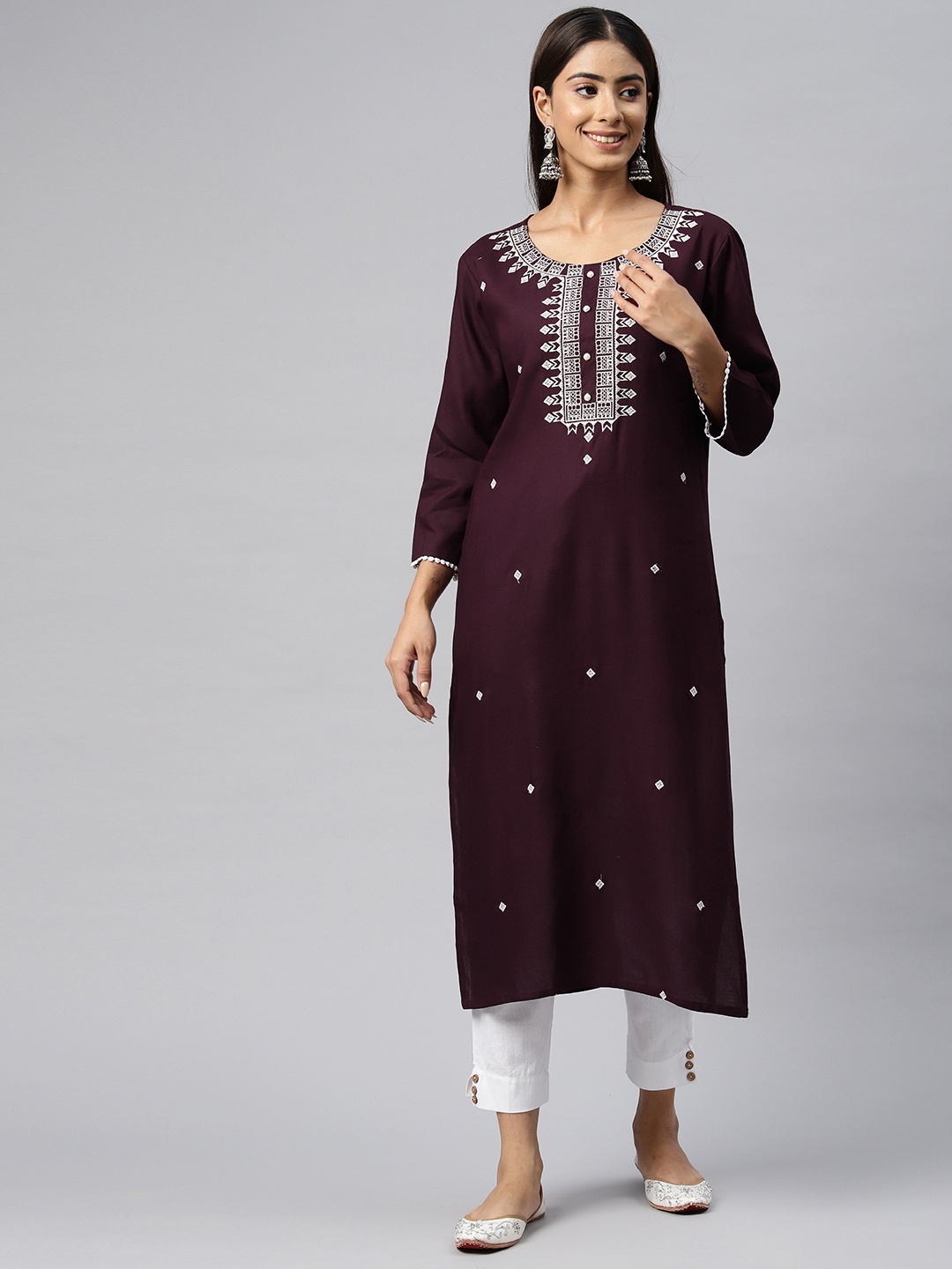 

Readiprint Fashions Geometric Printed Thread Work Kurta, Violet