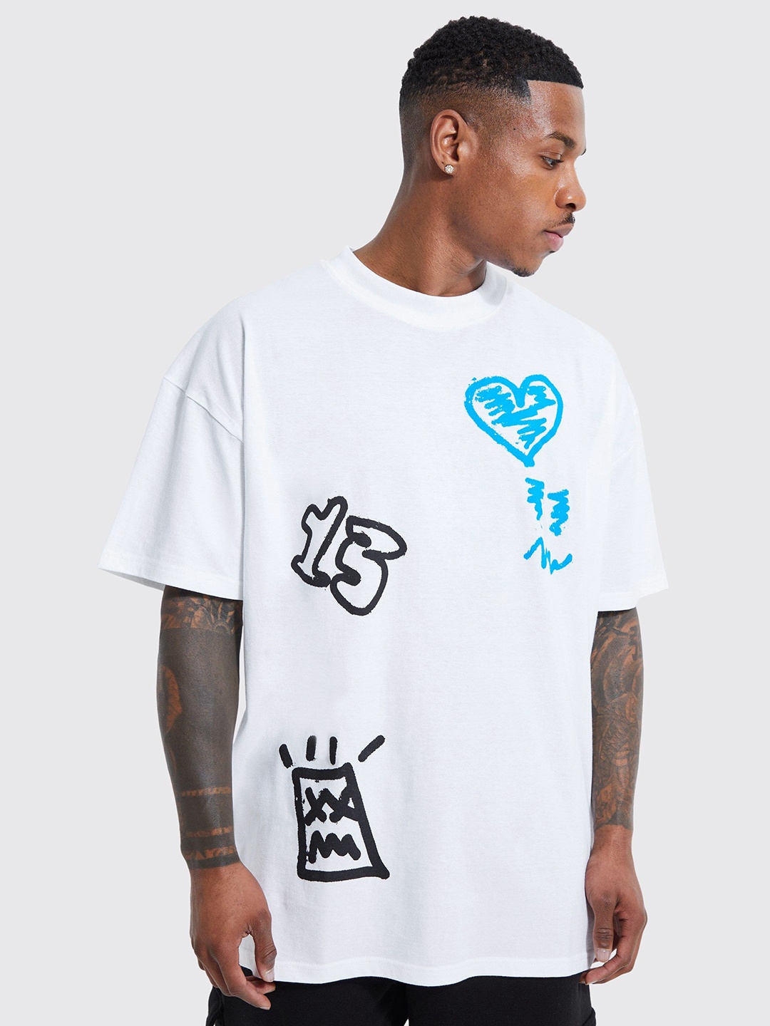 

boohooMAN Graffiti Printed Drop-Shoulder Sleeves Pure Cotton Oversized T-shirt, White