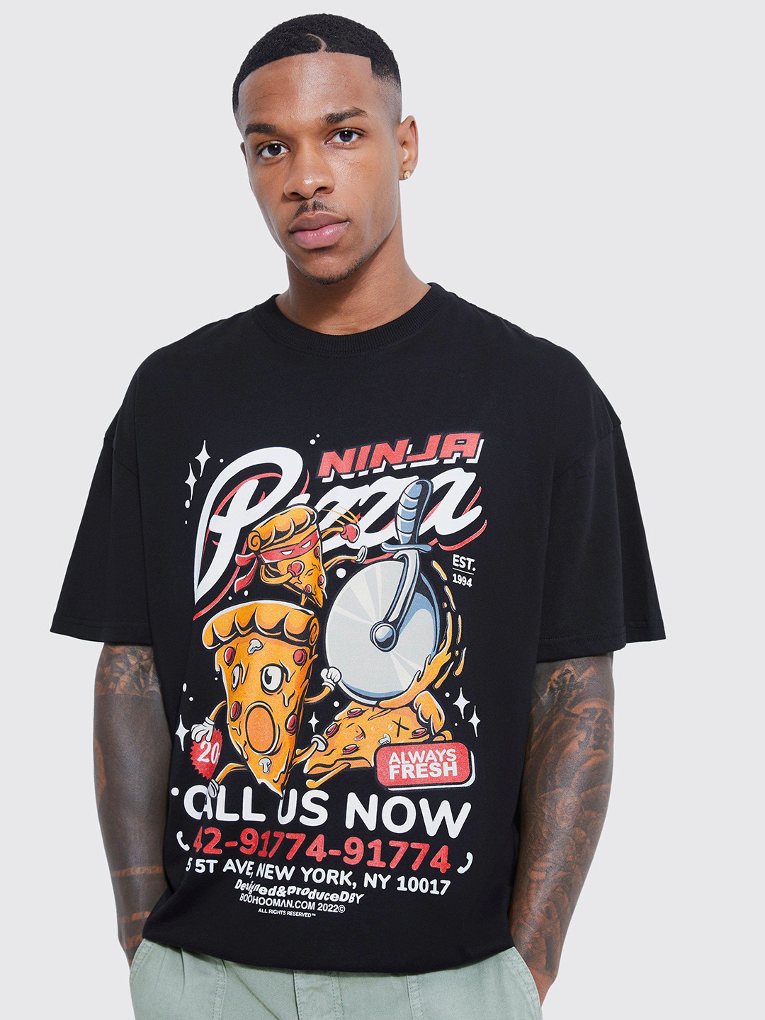 

boohooMAN Ninja Pizza Delivery Printed Drop-Shoulder Sleeves Pure Cotton Oversized T-shirt, Black