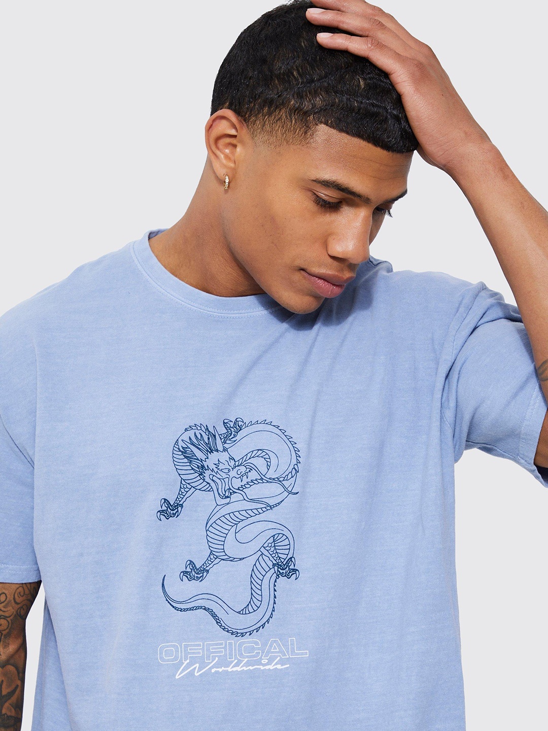 

boohooMAN Dragon Printed Drop-Shoulder Sleeves Pure Cotton Oversized T-shirt, Blue