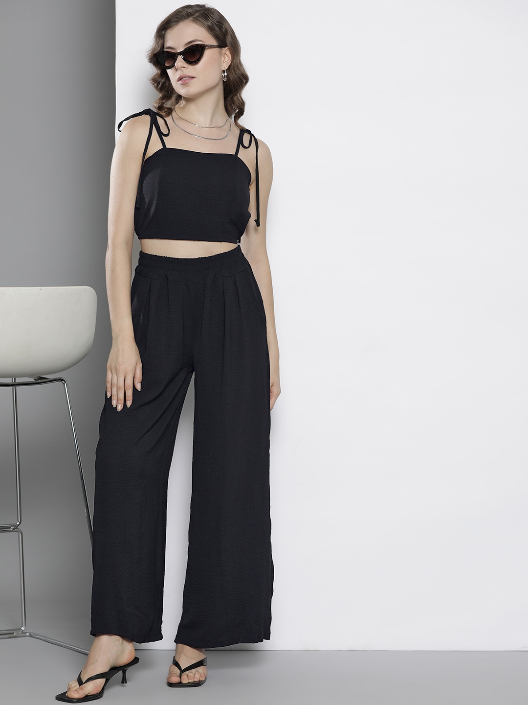 

Boohoo Textured Detail Tie-Up Neck Crop Top & Wide Leg Trouser Set, Black