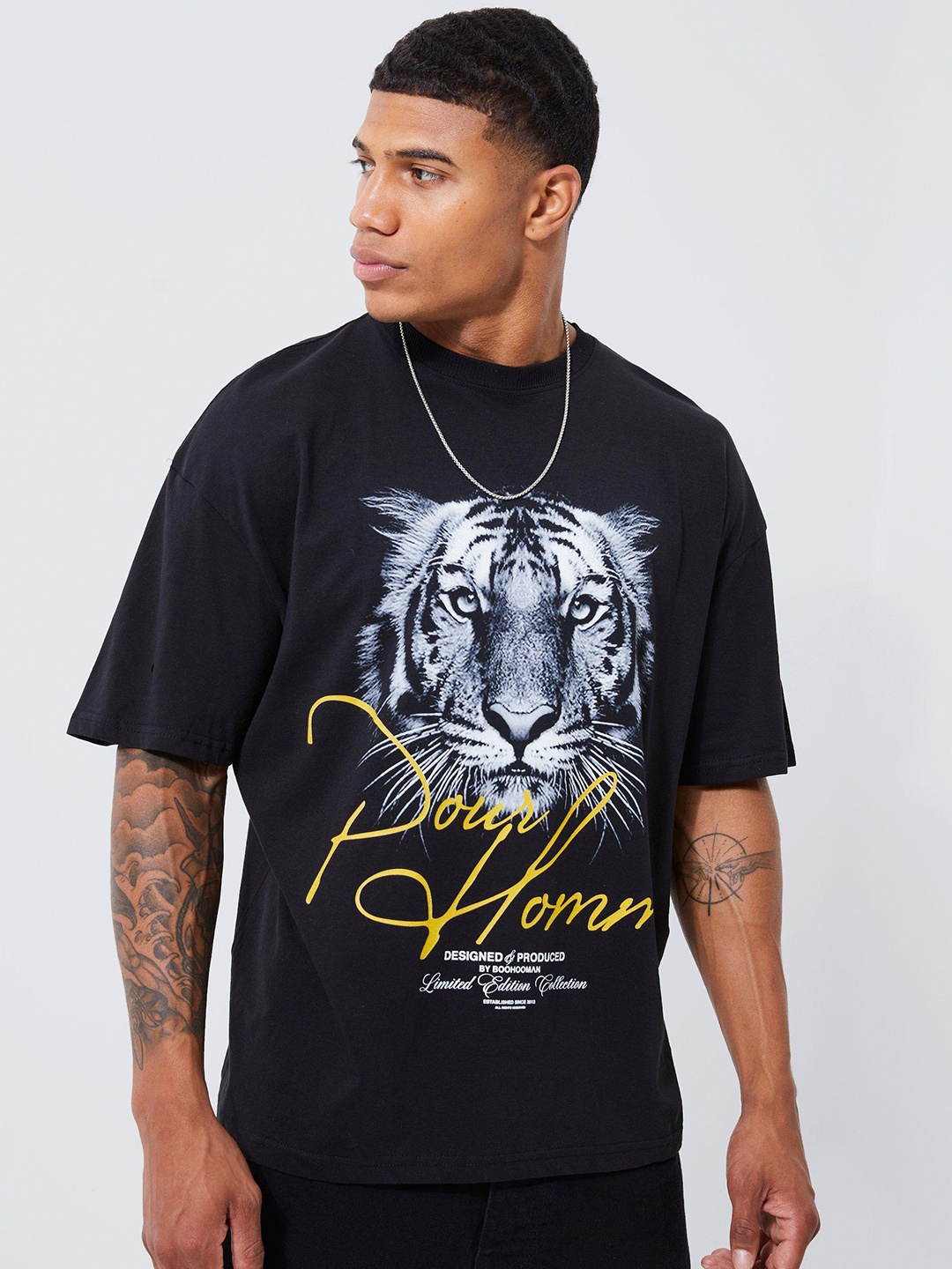 

boohooMAN Pour Homme Tiger Printed Drop-Shoulder Sleeves Pure Cotton Oversized T-shirt, Black