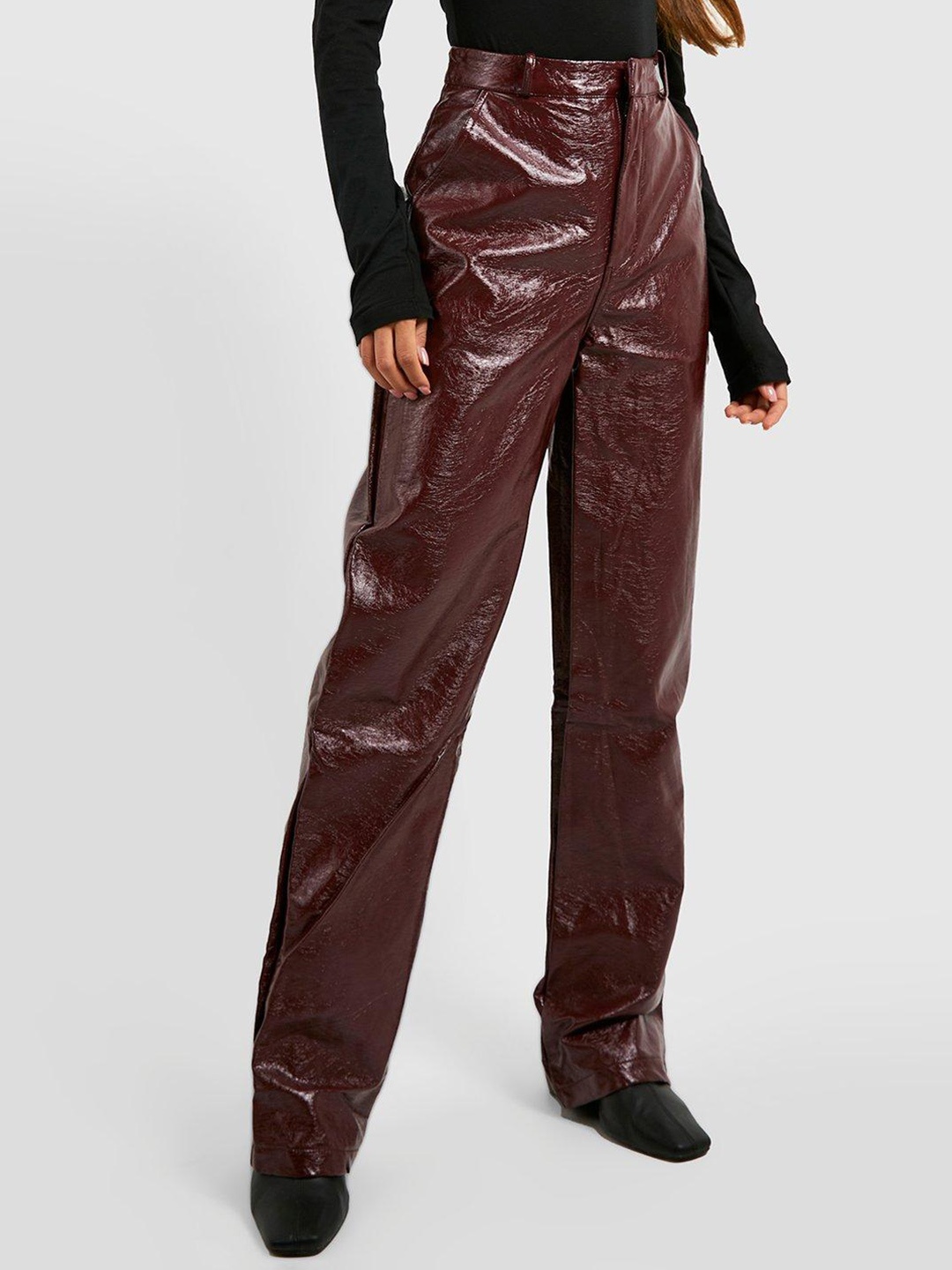 

Boohoo Women Faux Leather Wide Leg Coated Trousers, Maroon