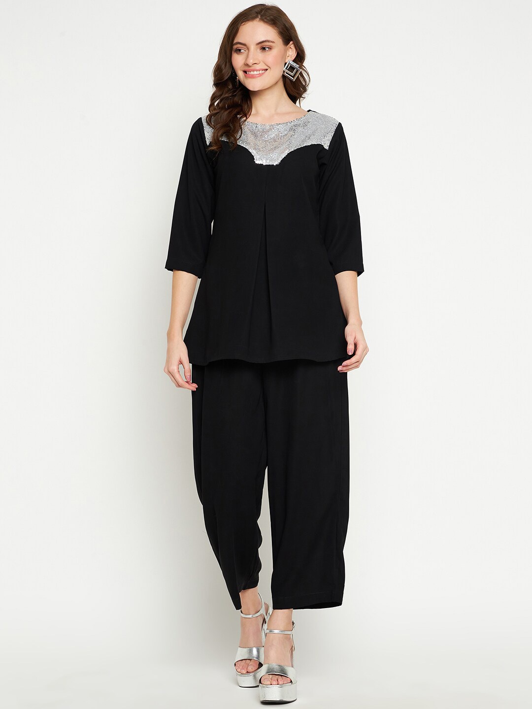 

NABIA Women Solid Round Neck Embroidery Co-Ord Set, Black