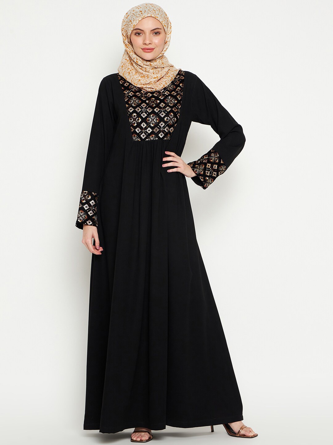 

NABIA Embroidered Sequinned Detailed Abaya Burqa, Black