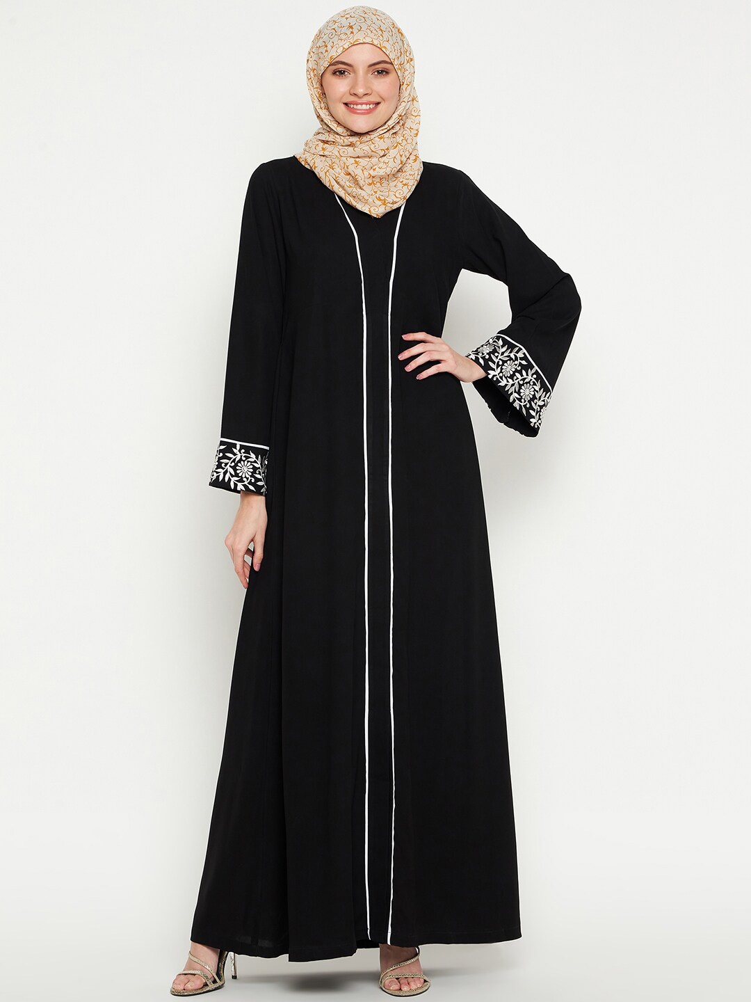 

NABIA Embroidered V-Neck Abaya Burqa, Black