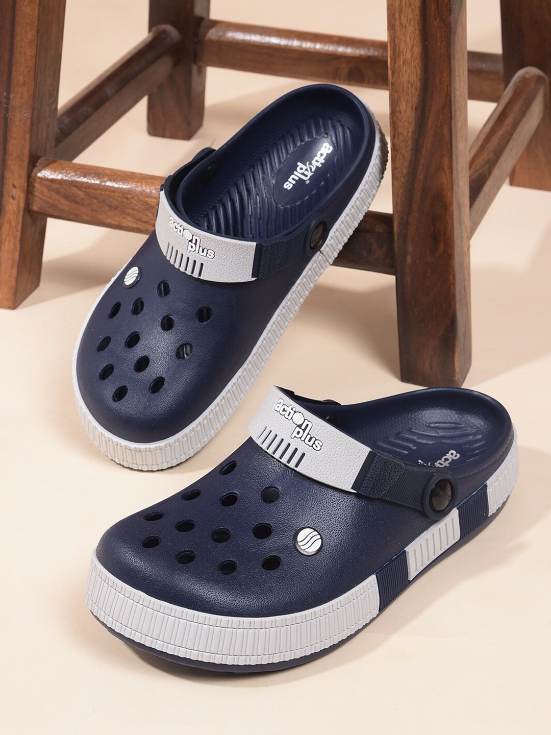 

Action EVA Flotter Men Self Design Rubber Clogs, Navy blue