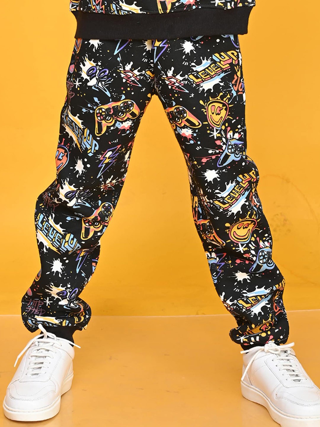 

Anthrilo Boys Graphic Printed Fleece Joggers, Black